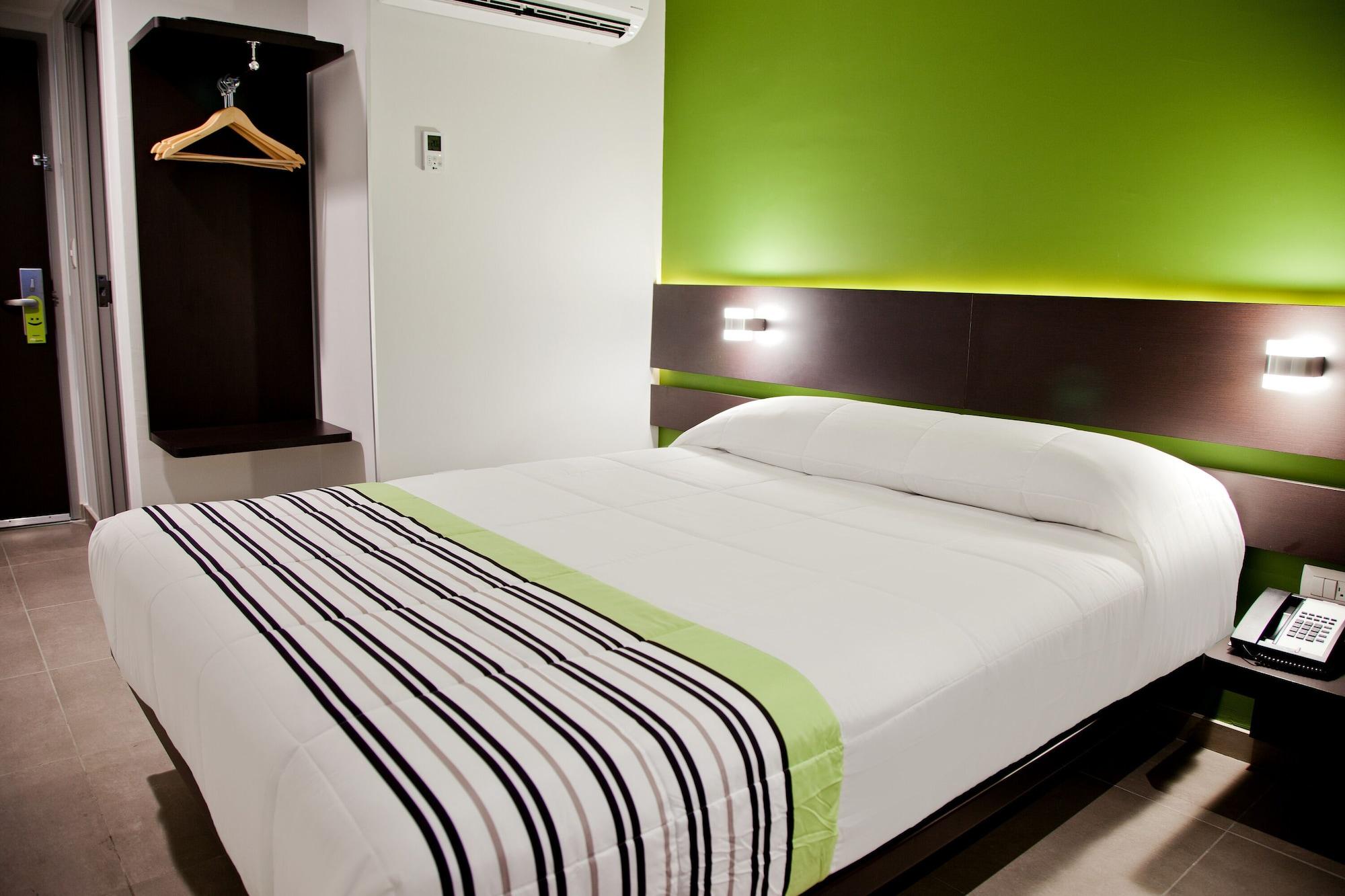 City Express Junior By Marriott Villahermosa Bagian luar foto