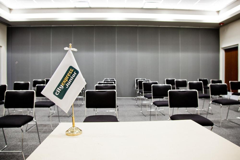 City Express Junior By Marriott Villahermosa Bagian luar foto