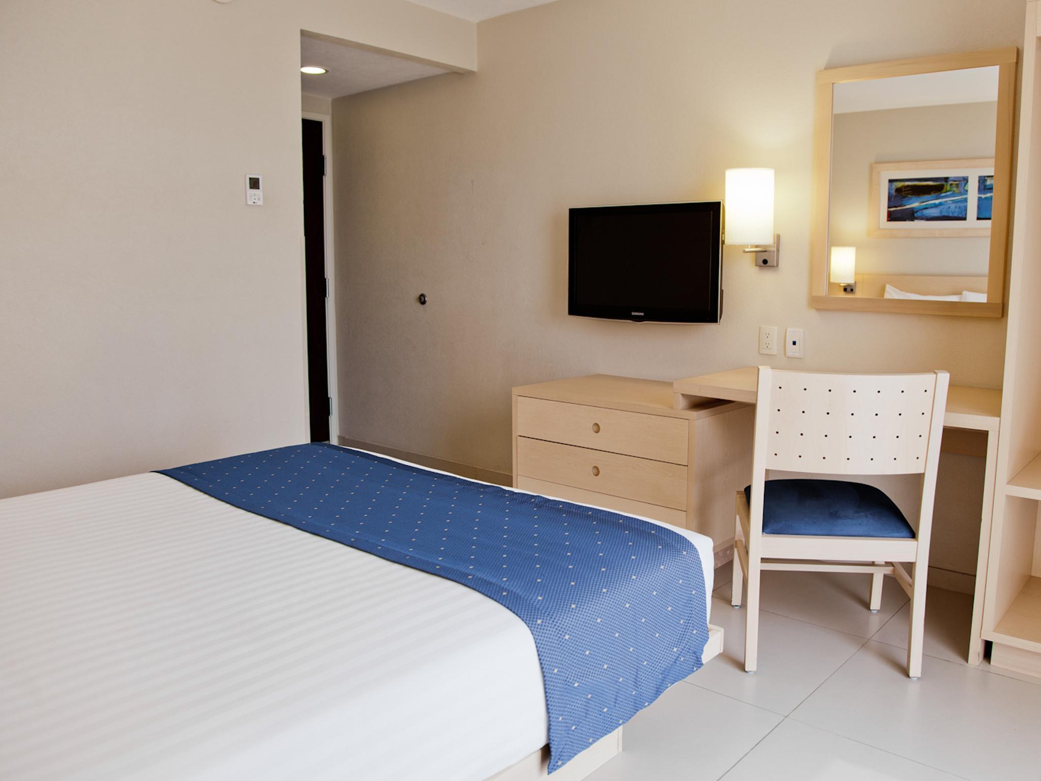 City Express Junior By Marriott Villahermosa Bagian luar foto