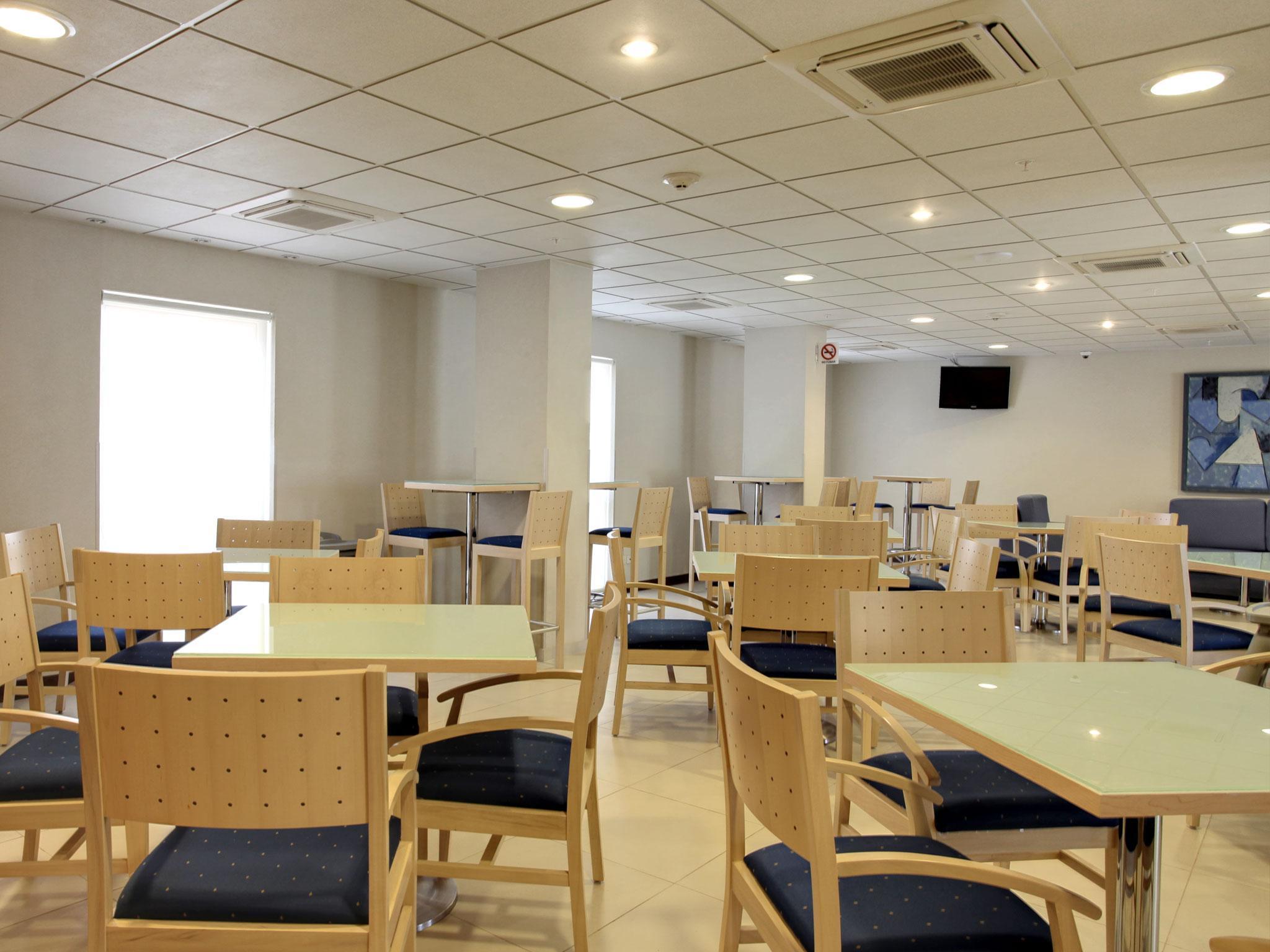 City Express Junior By Marriott Villahermosa Bagian luar foto
