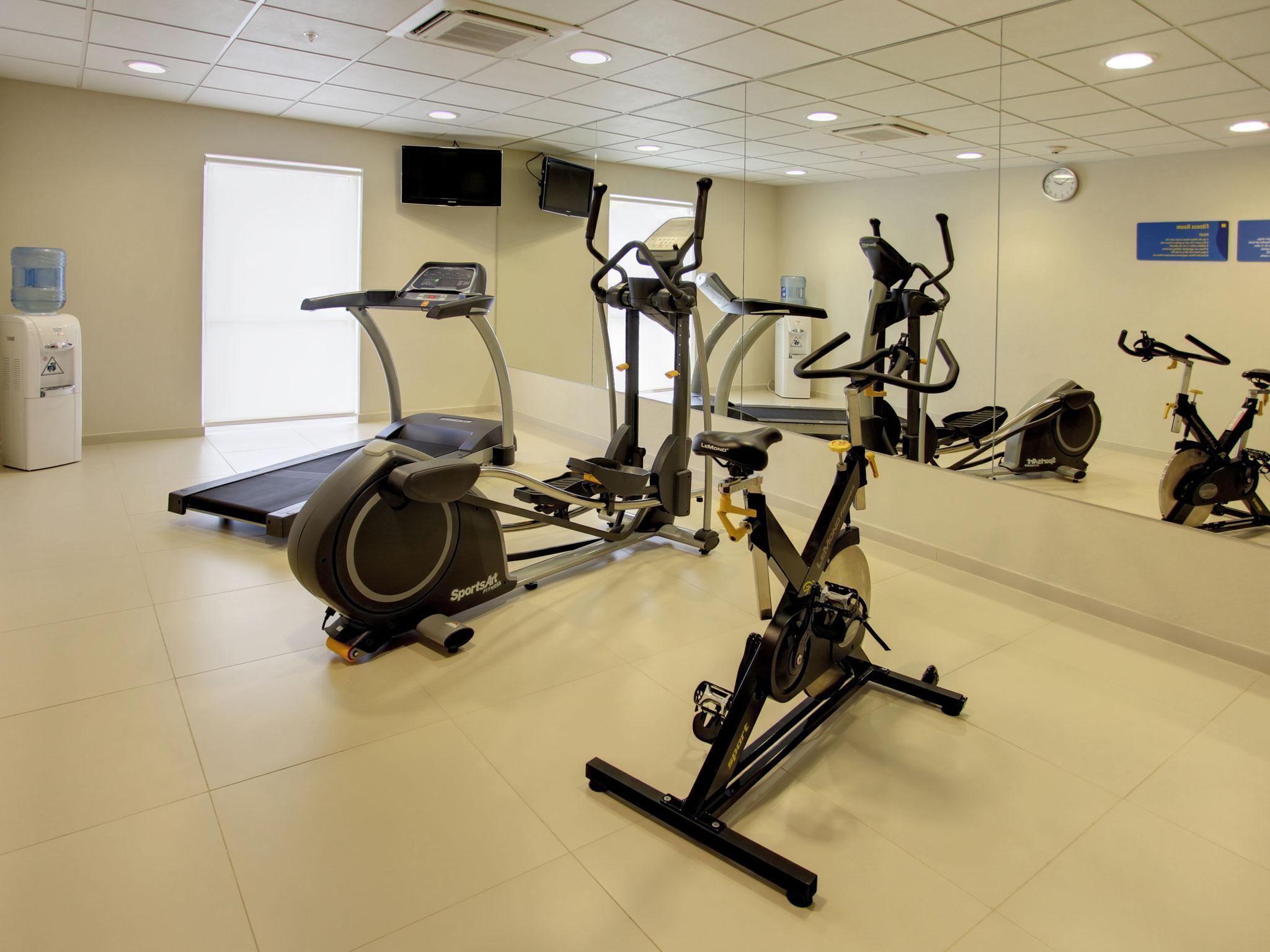City Express Junior By Marriott Villahermosa Bagian luar foto