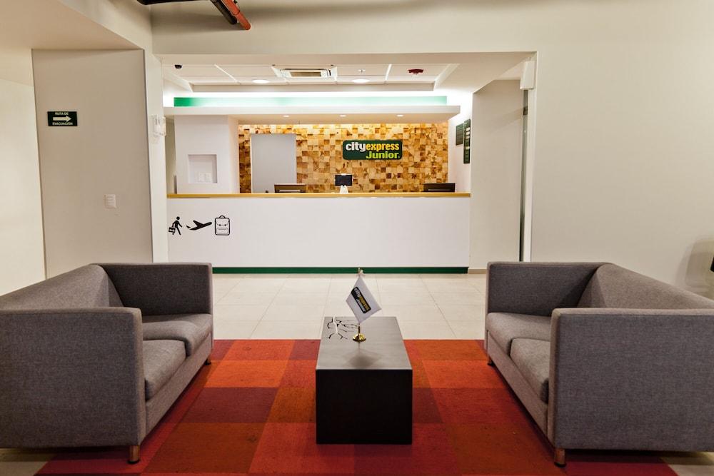 City Express Junior By Marriott Villahermosa Bagian luar foto