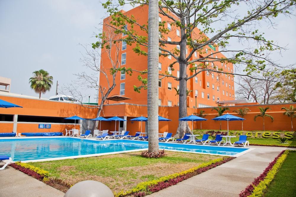City Express Junior By Marriott Villahermosa Bagian luar foto
