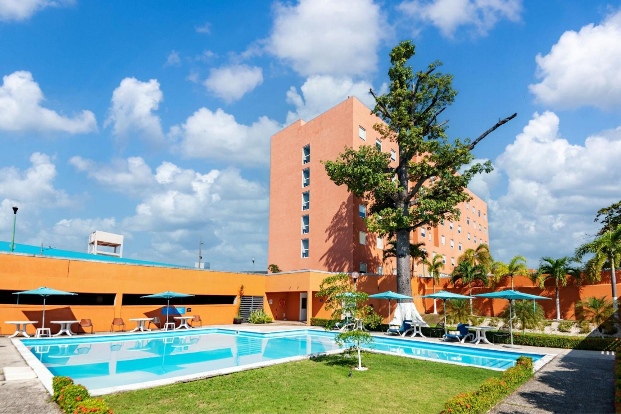 City Express Junior By Marriott Villahermosa Bagian luar foto
