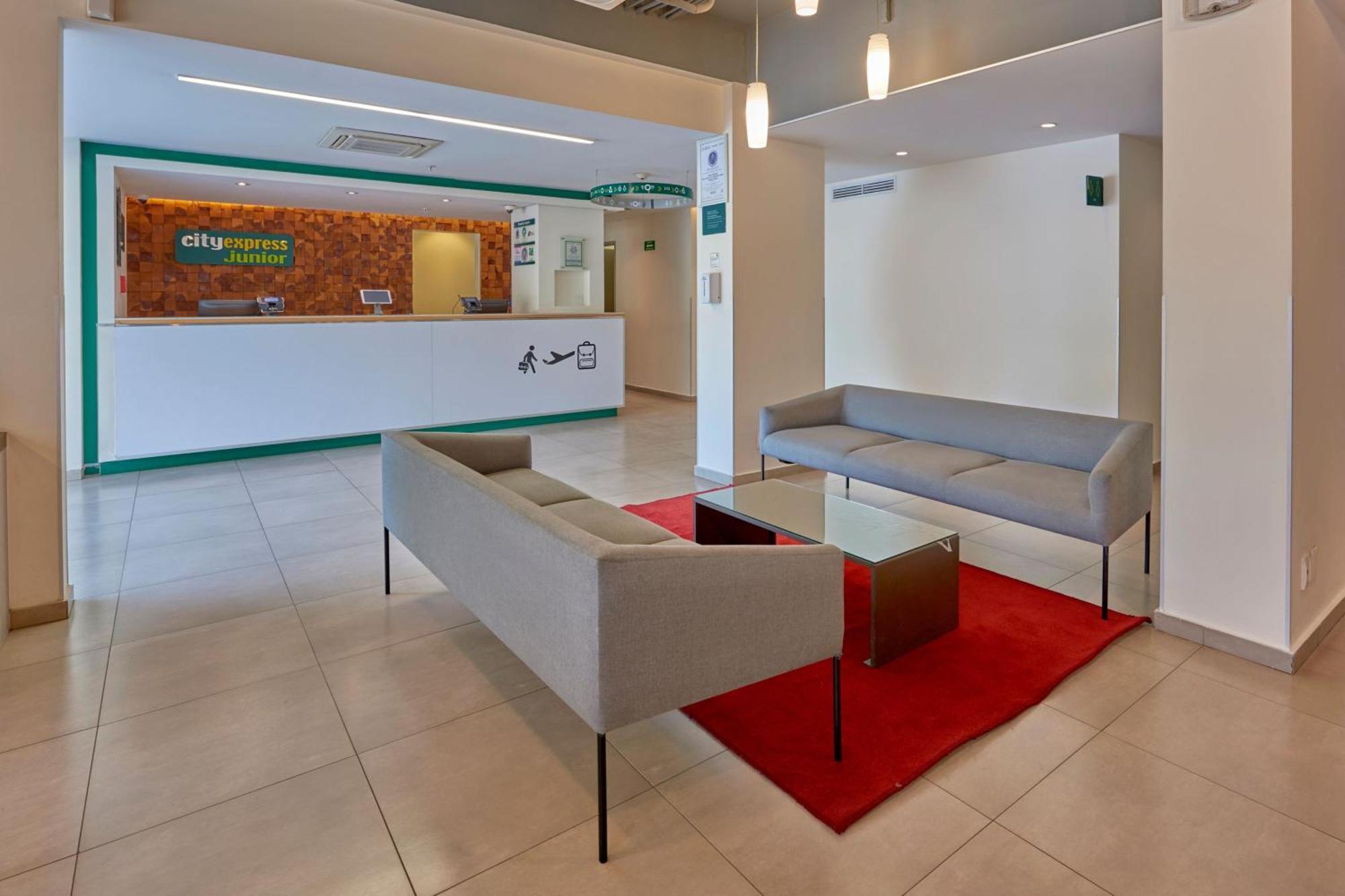 City Express Junior By Marriott Villahermosa Bagian luar foto