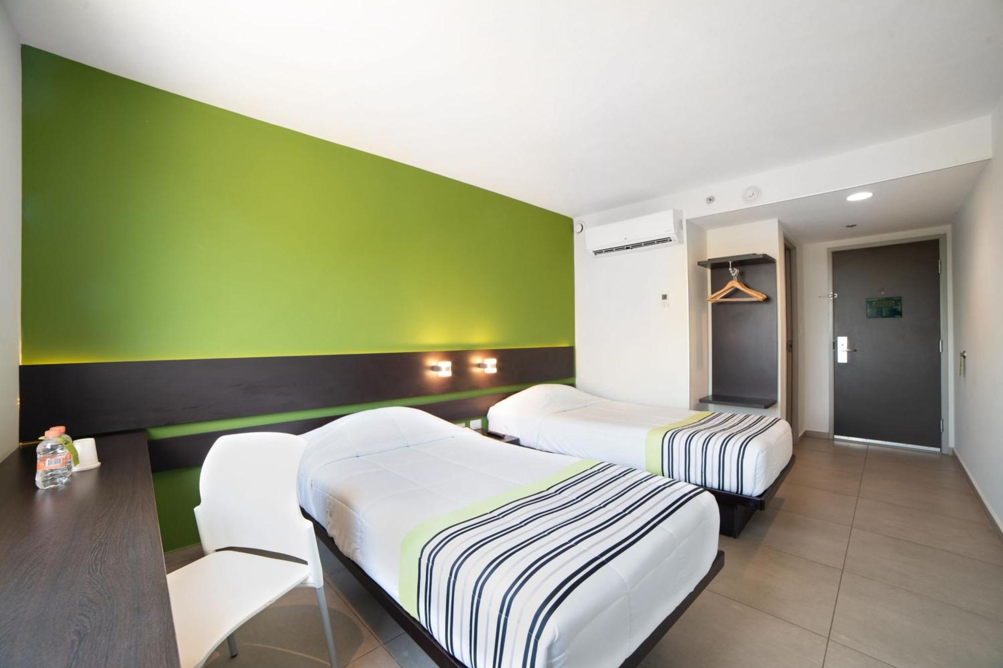 City Express Junior By Marriott Villahermosa Bagian luar foto