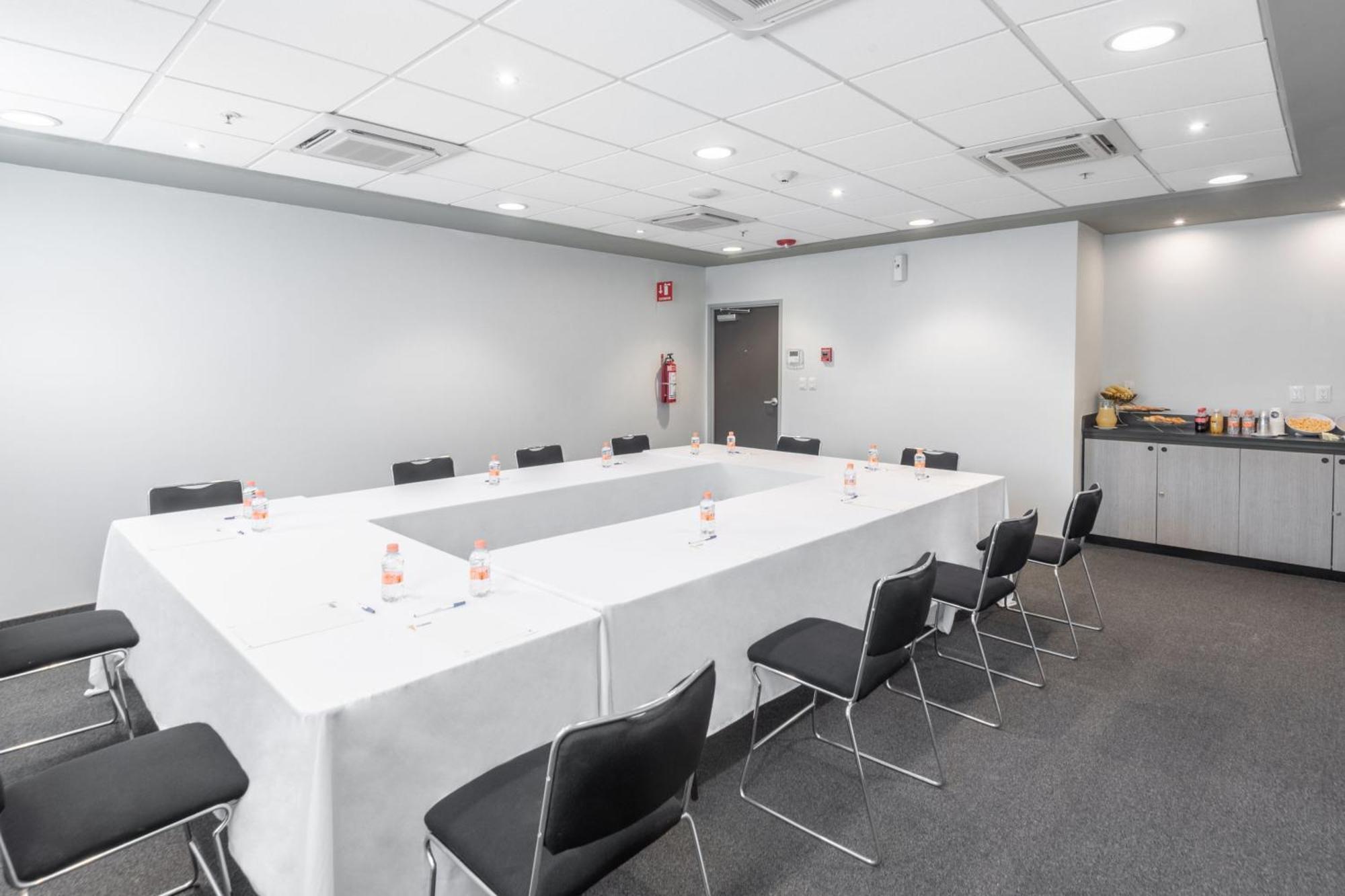 City Express Junior By Marriott Villahermosa Bagian luar foto