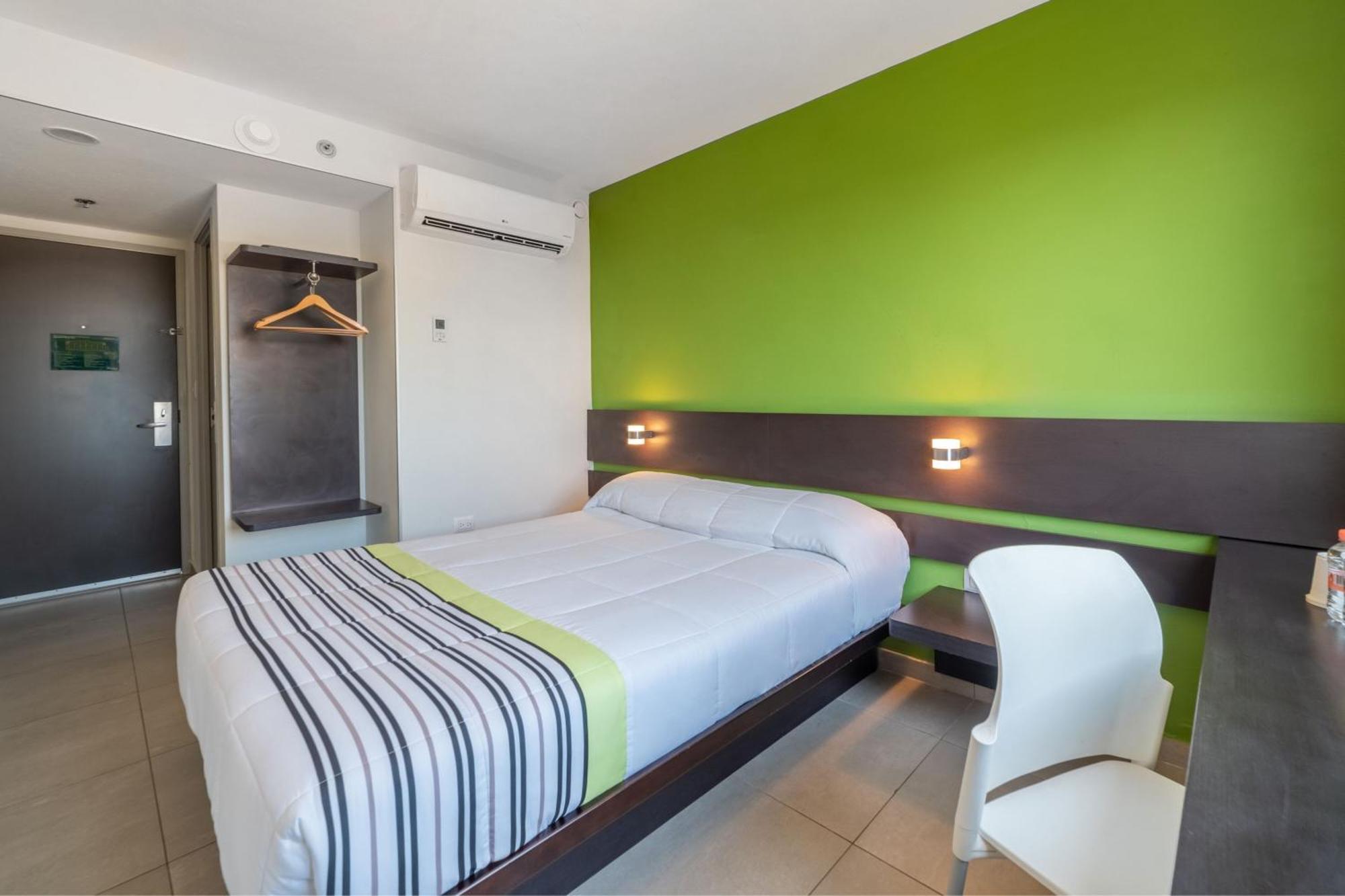 City Express Junior By Marriott Villahermosa Bagian luar foto