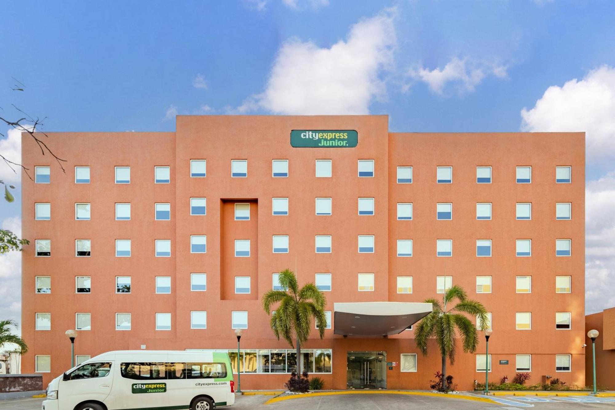 City Express Junior By Marriott Villahermosa Bagian luar foto